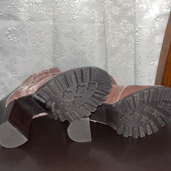 Pink Velvet boots - Picture 5 of 6